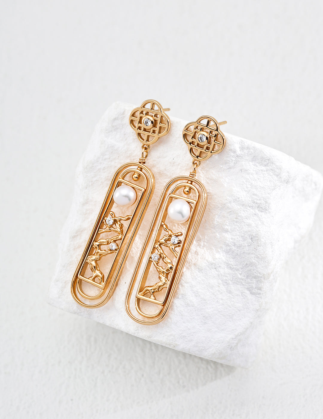 S925 silver natural pearl and zircon earrings
