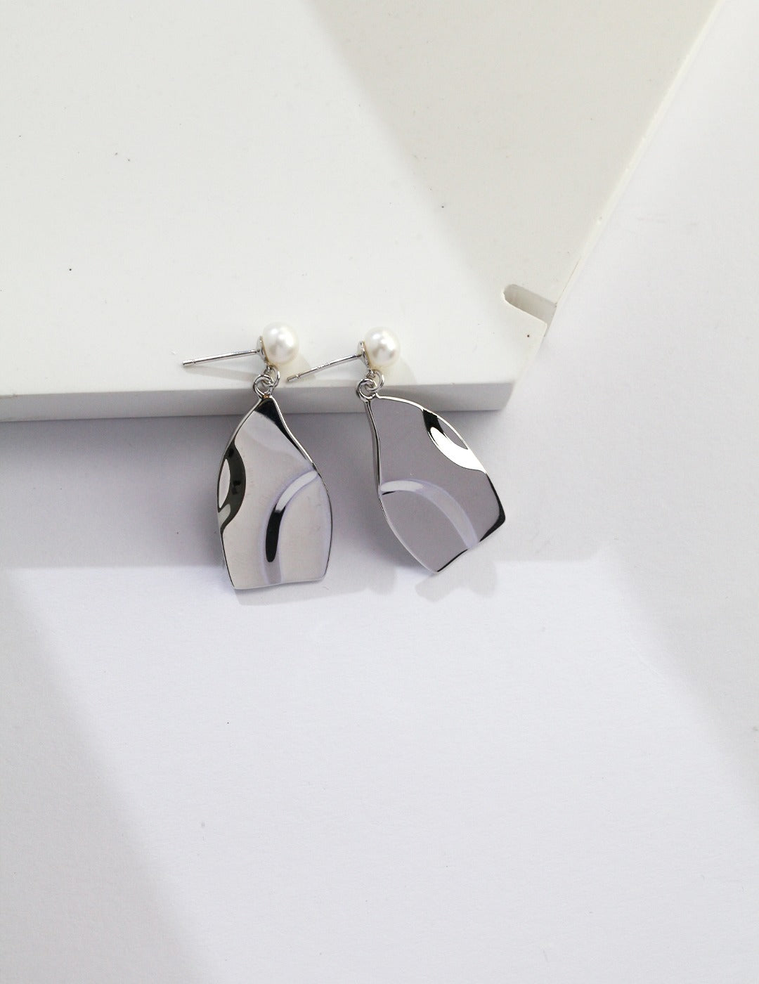 Pure silver pearl earrings