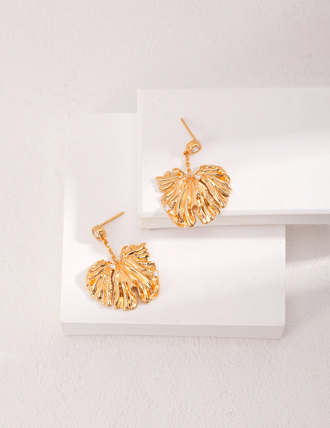 Pure silver zircon temperament earrings