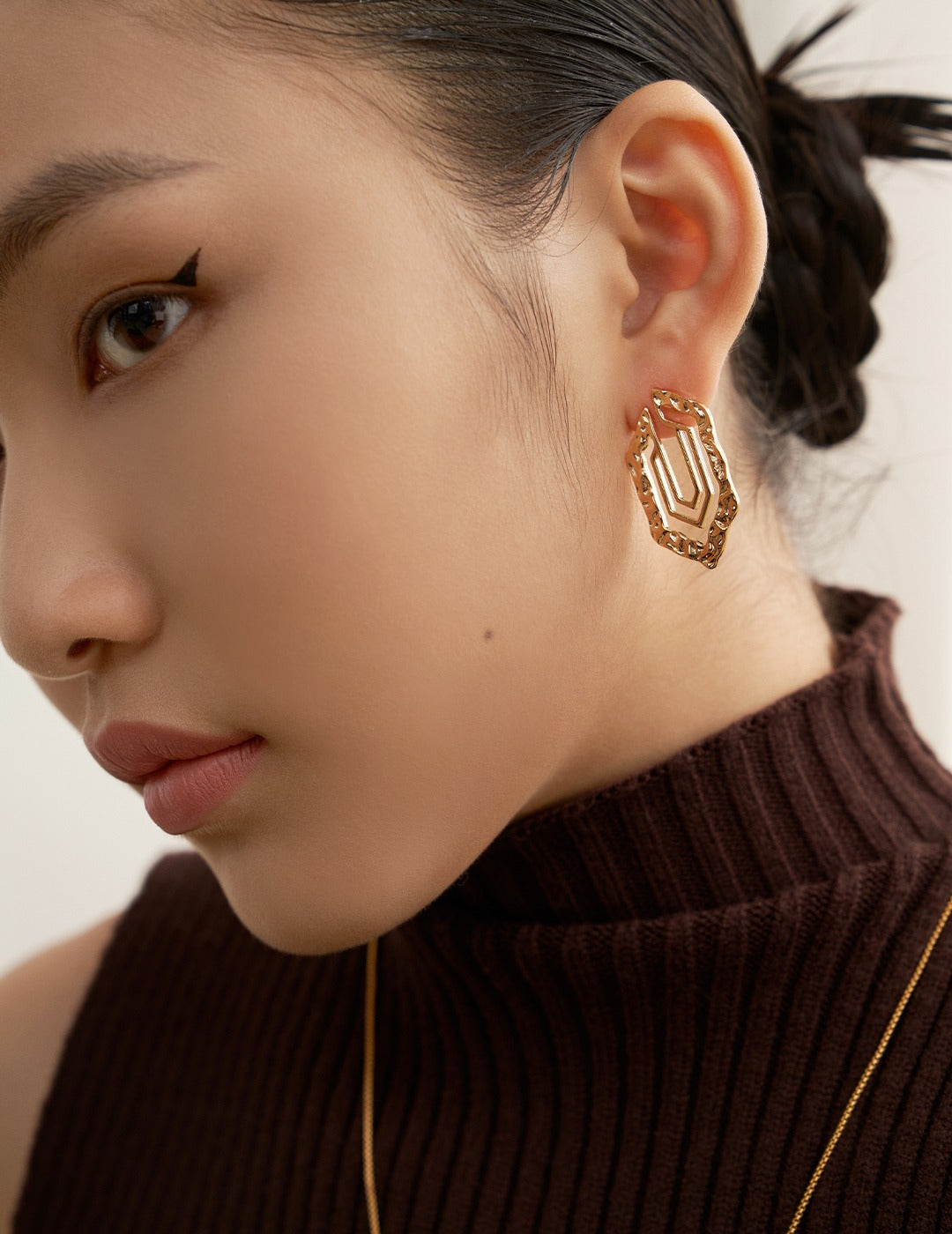 Pure silver asymmetric earrings