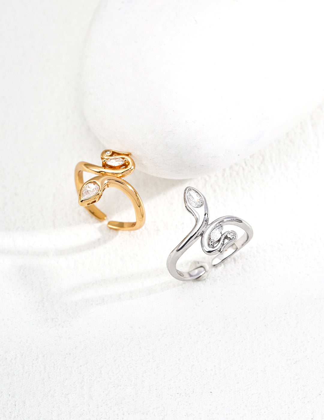 S925 silver zircon ring with a sense of design