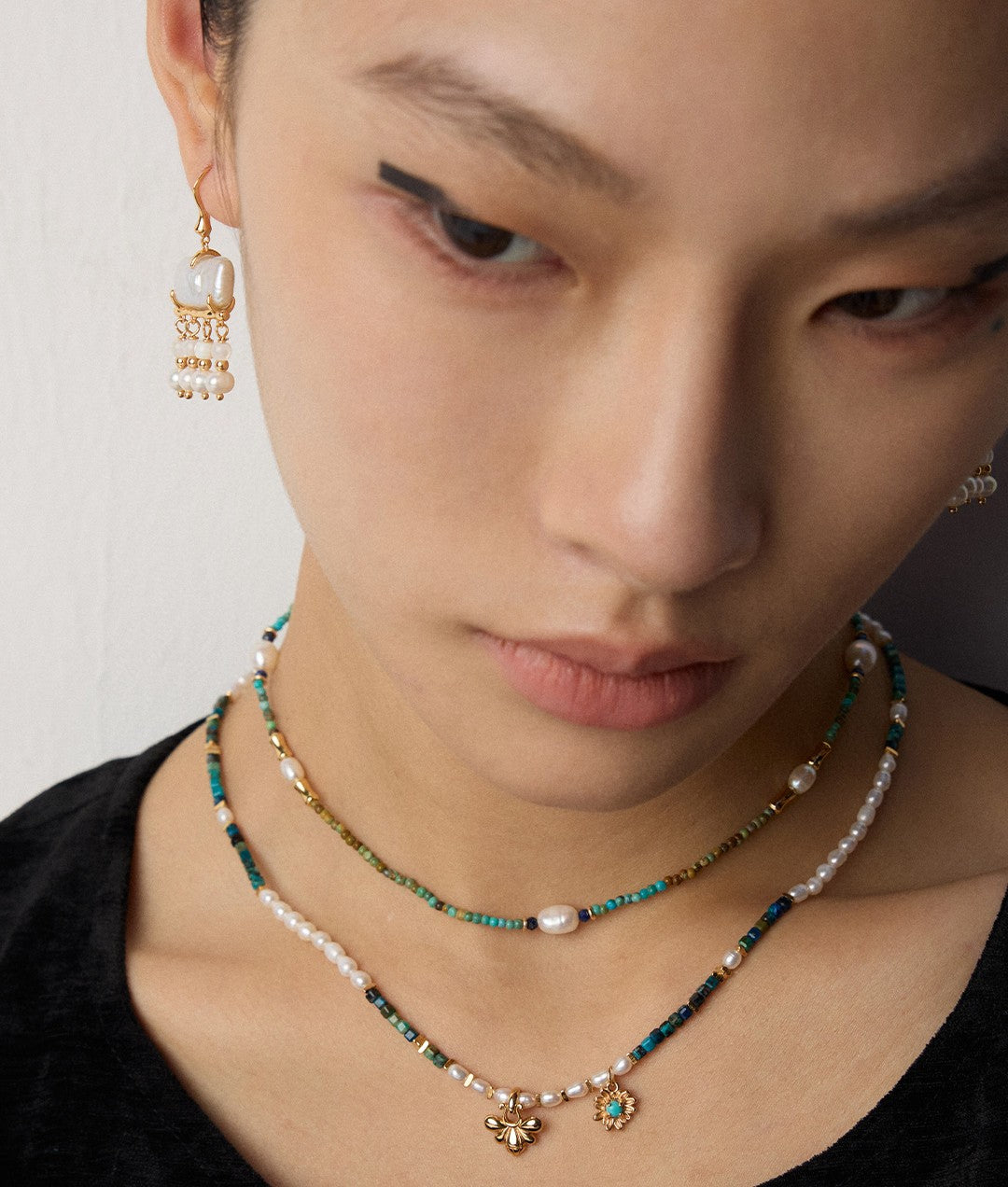 S925 silver earrings with a sense of design, featuring natural mother-of-pearl