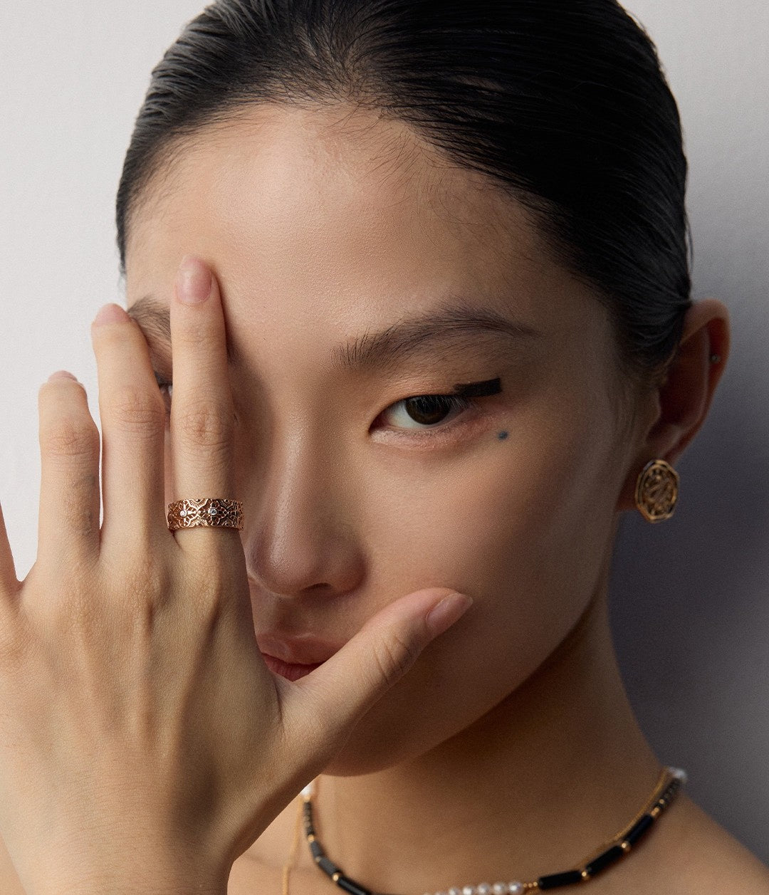 S925 silver retro-designed zircon ring