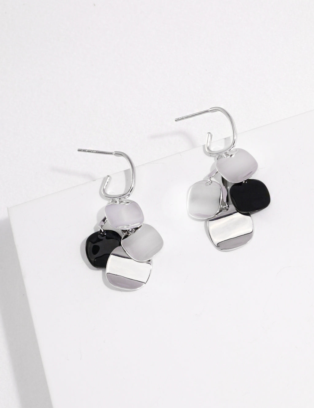 Pure silver temperament earrings